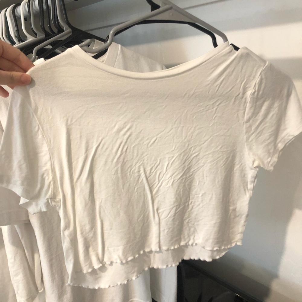 Basic Cropped White shirt from Pacsun